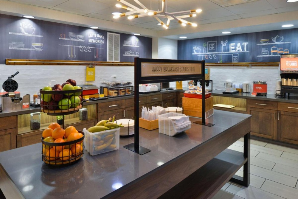 Hampton Inn By Hilton And Suites Las Vegas Airport Image 10