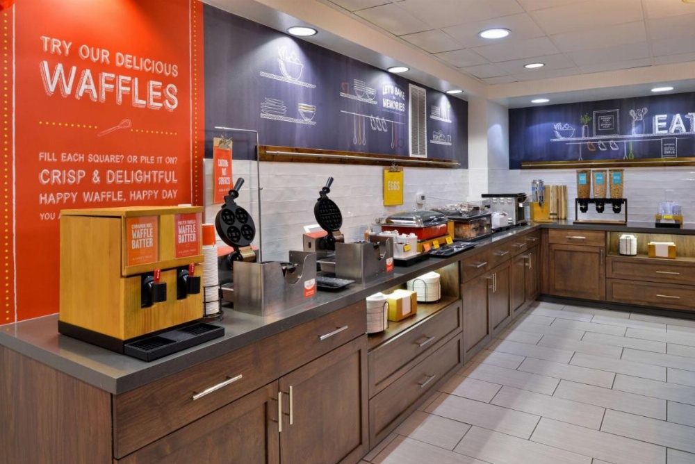 Hampton Inn By Hilton And Suites Las Vegas Airport Image 11