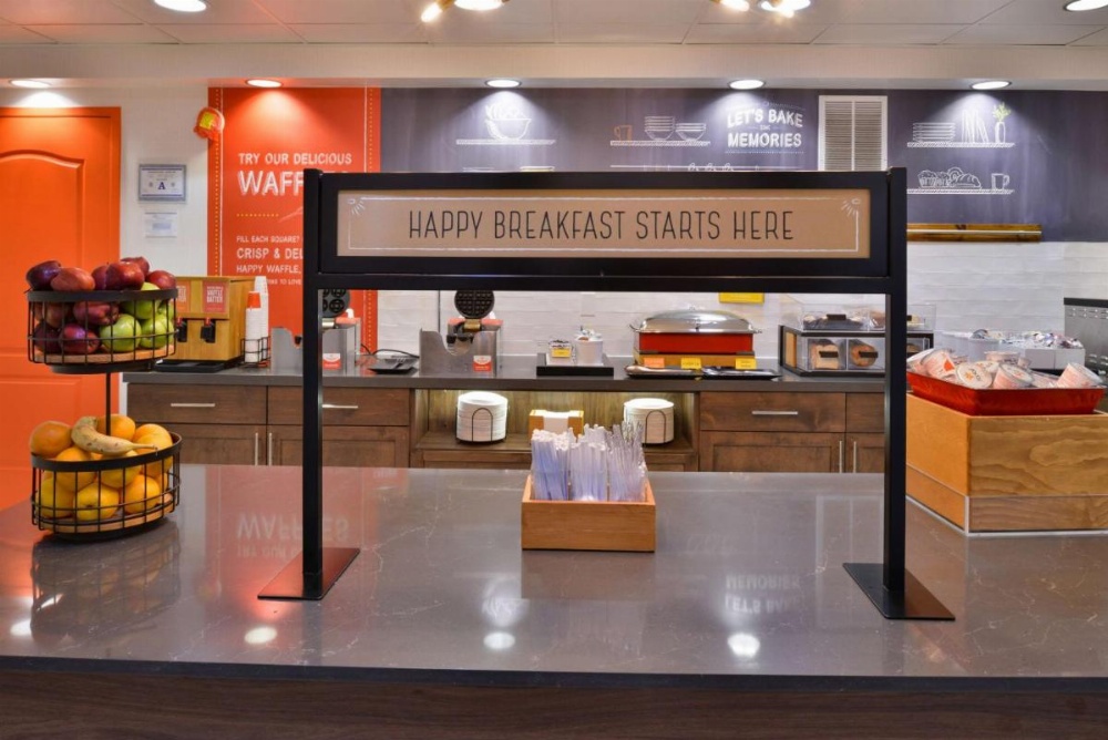 Hampton Inn By Hilton And Suites Las Vegas Airport Image 12