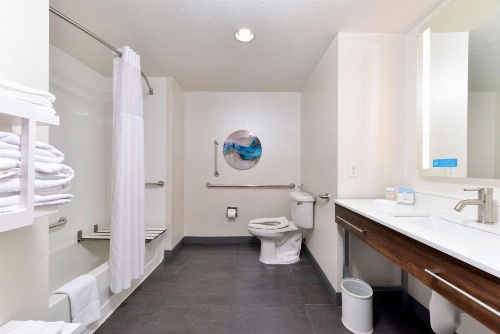 Hampton Inn By Hilton And Suites Las Vegas Airport image 32