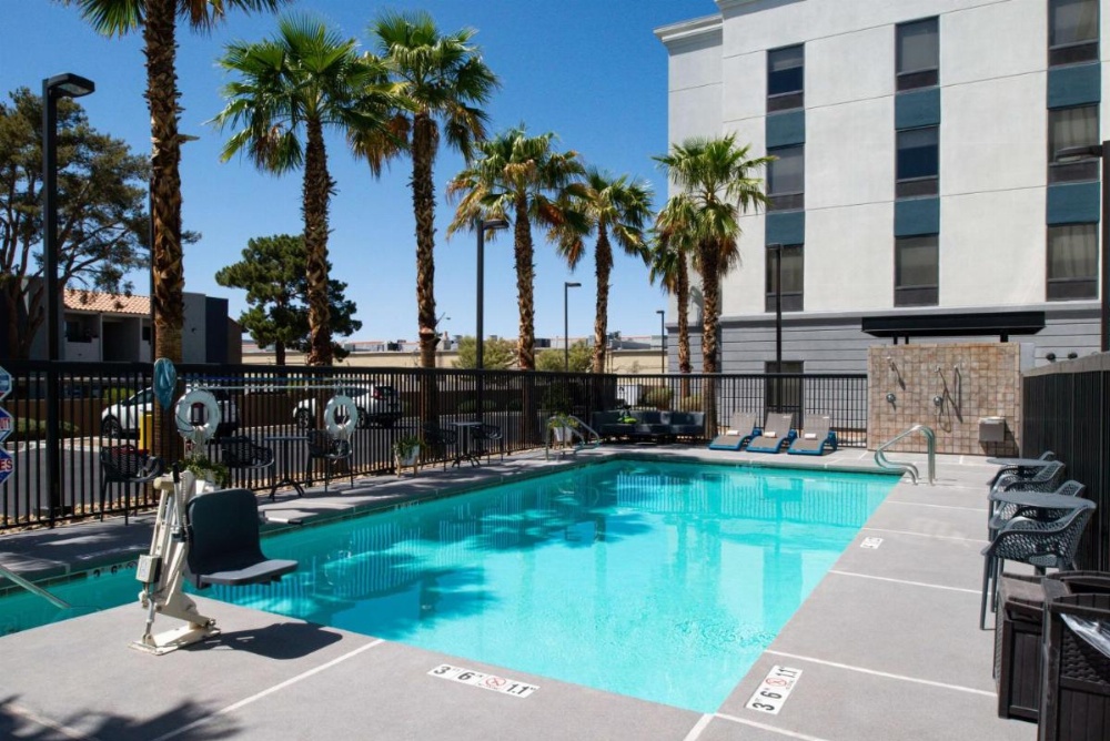 Hampton Inn By Hilton And Suites Las Vegas Airport